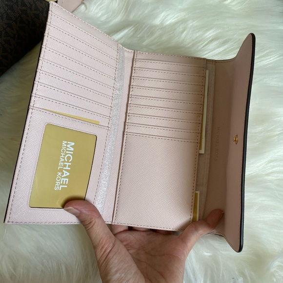 Mk Bag and Wallet Set - Picture 7 of 9